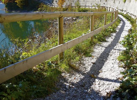 Realizzazione sentiero attrezzato  lungo il lago Raibl - Tarvisio (UD)