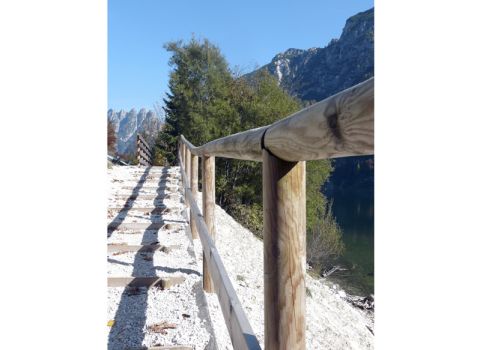 Realizzazione sentiero attrezzato  lungo il lago Raibl - Tarvisio (UD)