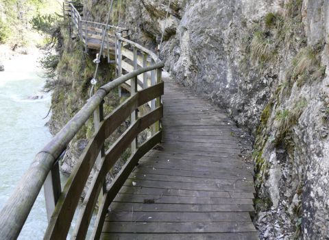 Restoration of a historical path in the precipice of the Slizza river - Tarvisio (UD)